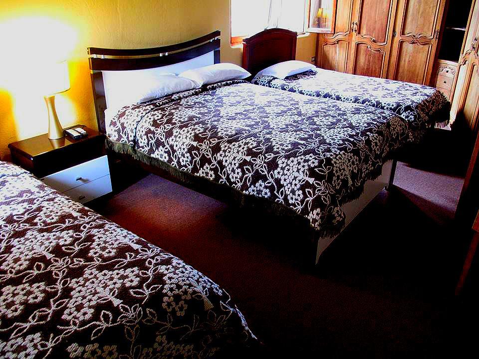 Aqua Hostal Mabel Cuenca Exterior photo